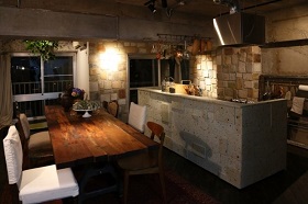 ���݃}���V�����o�c�Z�~�i�[